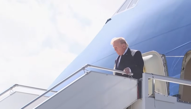 Трамп після саміту НАТО в Анкарі таємно змінив літак через ракетну загрозу з боку Ірану