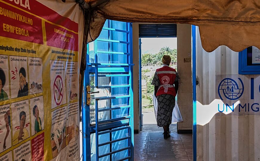 ВООЗ оголосила Уганду вільною від Еболи, попри поширення вірусу в ДР Конго