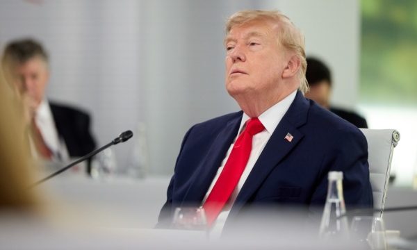 Трамп не турбується про психічне здоров’я екіпажу авіаносця Lincoln