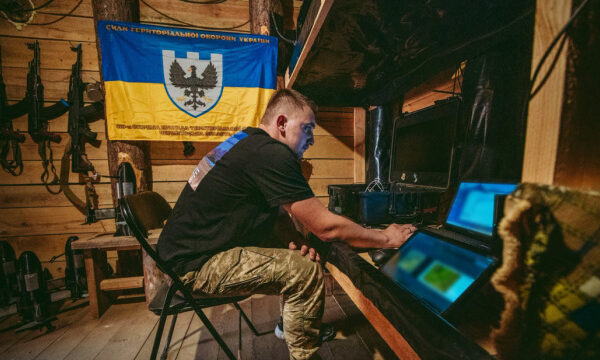 Україна протистоїть агресору 1627-й день