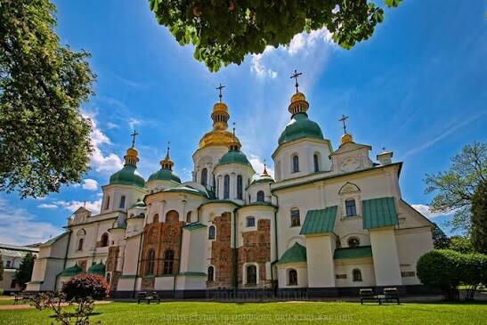 Національний заповідник «Софія Київська» відкрив для широкої аудиторії віртуальний тур. Завдяки цифровому формату пам’ятки комплексу можна оглянути з будь-якої точки світу.