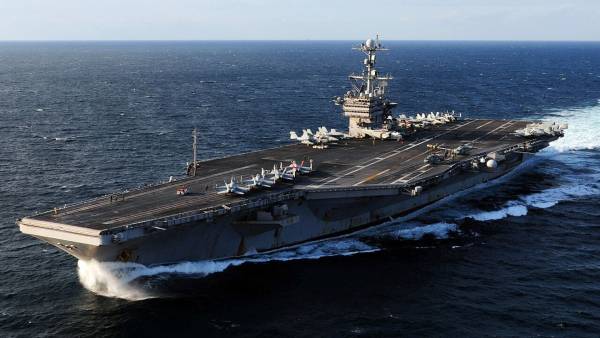США передислокували останній тихоокеанський авіаносець на Близький Схід