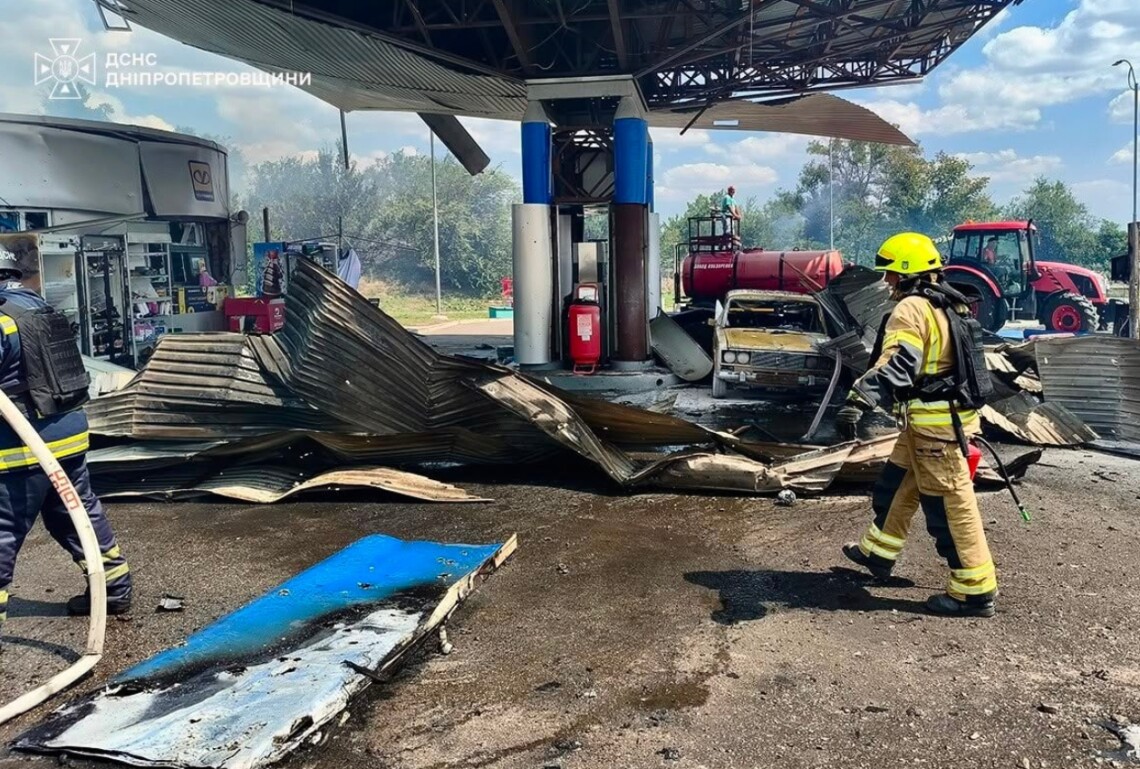 В Україні, за даними міністра енергетики, знищено або частково зруйновано понад 300 автозаправних станцій.