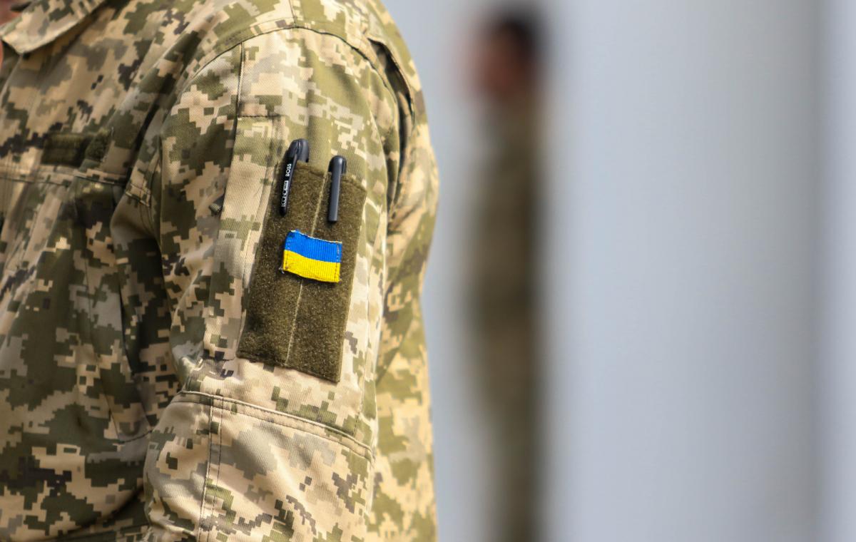 Ресурсу нема навіть на поточні зарплати військових до кінця року, - депутат