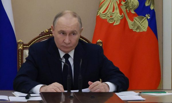Путін погрожує захопленням суден у відповідь на затримання російських танкерів