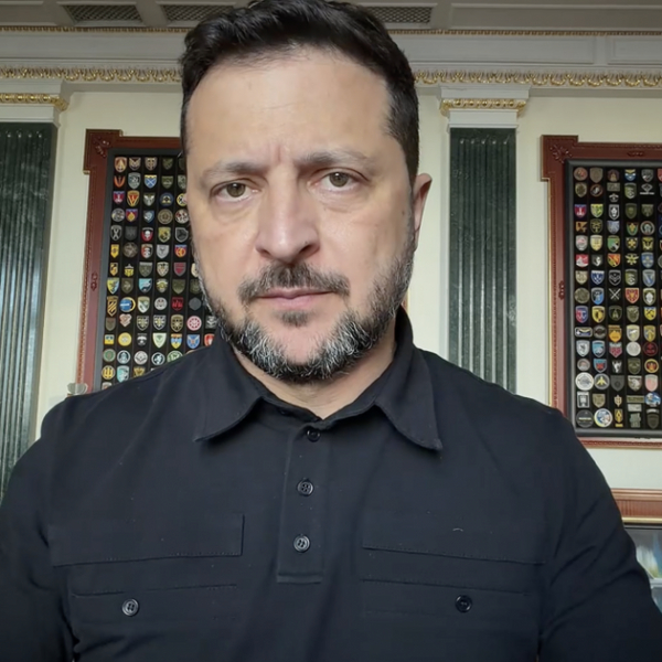 Зеленський поставив завдання виробляти тисячу дронів на день для завершення війни