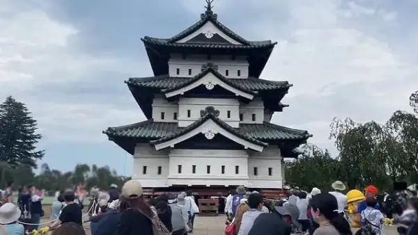 Замок Хіросакі