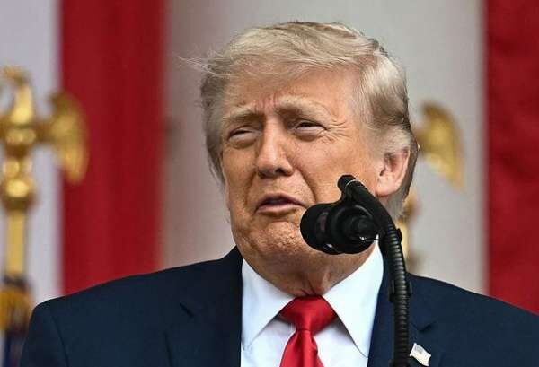 Трамп вважає Ормузьку протоку американською територією