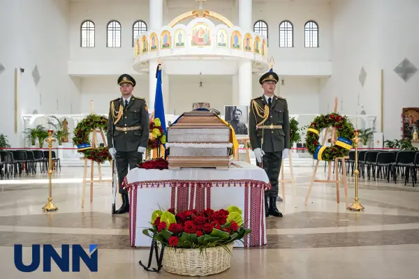 У Києві попрощалися з полковником Євгеном Коновальцем