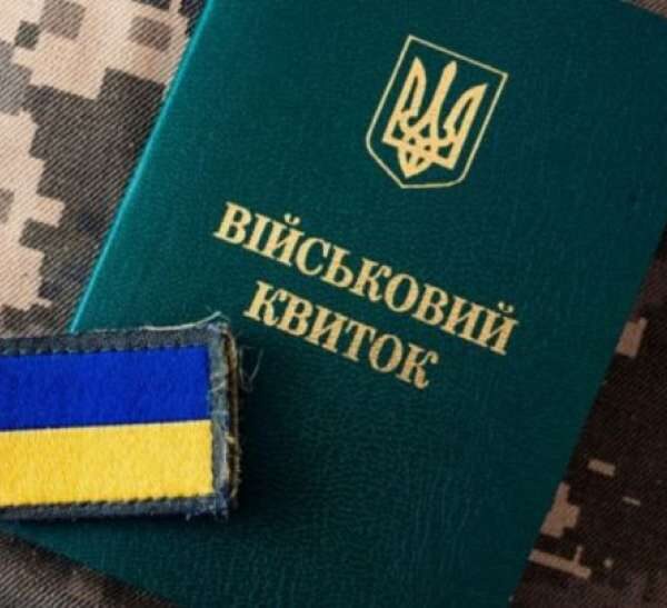 Українці уникають відповідальності, оплачуючи в доларах, а не беручись за роботу