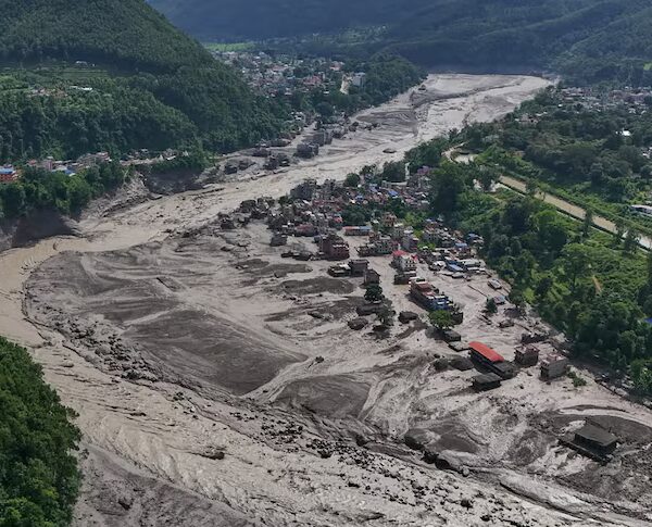 Понад сотня зниклих безвісти в Непалі, загинули щонайменше 22 особи