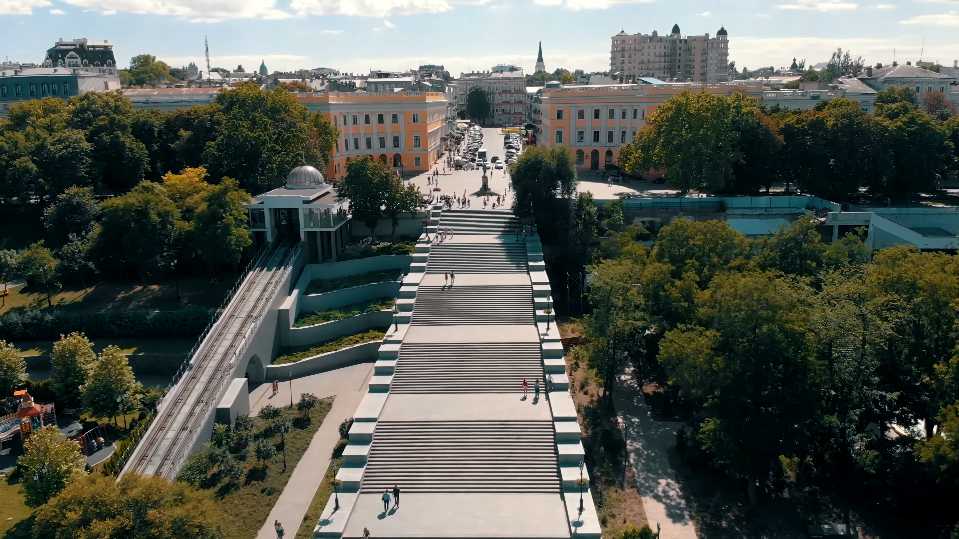 Фото до статті