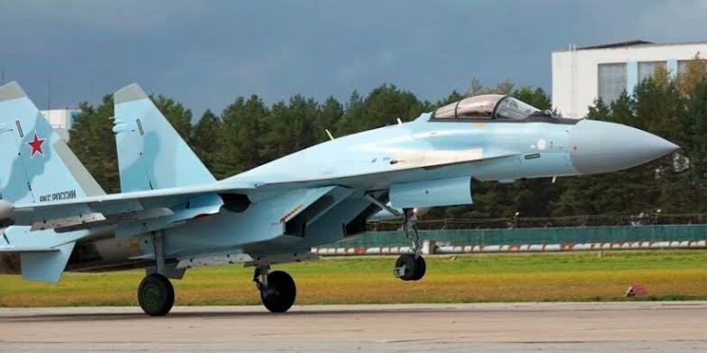 Багатоцільовий винищувач Су-35С