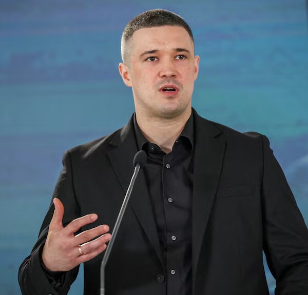 Зеленський відхилив заклик до проведення виборів президента під час війни