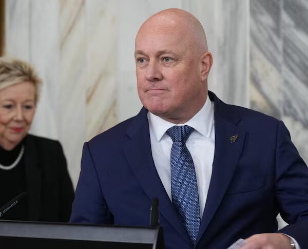 Новозеландський прем’єр пропонує заборону соцмереж за австралійським зразком