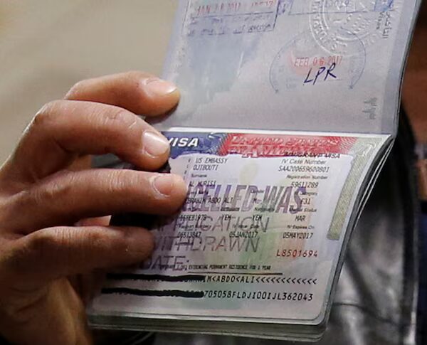 США вимагають від окремих відвідувачів з тихоокеанських країн застави до $27 тисяч