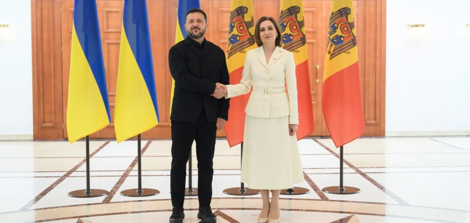 Володимир Зеленський і Мая Санду під час зустрічі в Кишиневі.