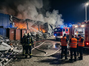 Київ нічна атака пожежа рятувальники ДСНС