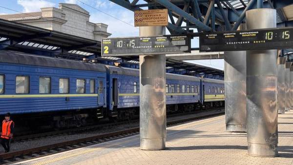 Укрзалізниця обмежила продаж квитків на окремі дати та напрямки: причина обмежень