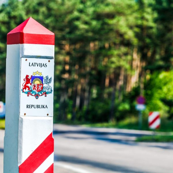 Латвія забула закупити боєприпаси для систем боротьби з дронами, повідомила прем’єрка