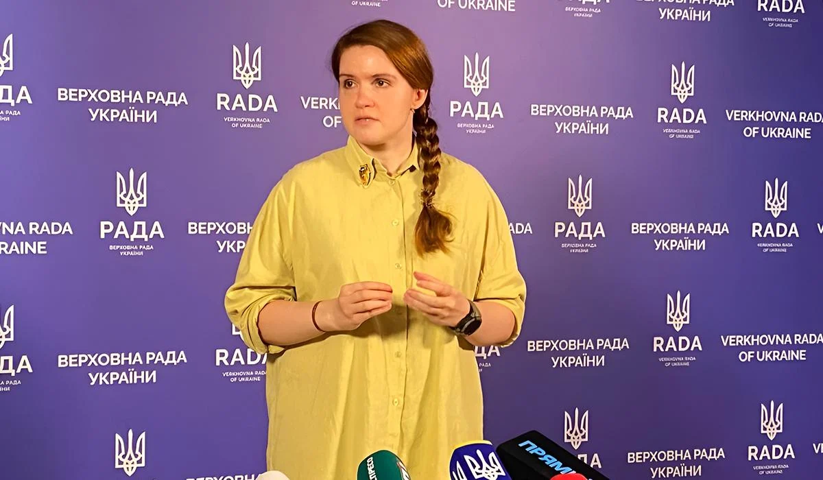 Скандальна нардепка Безугла повернулася у фракцію 'Слуга народу'