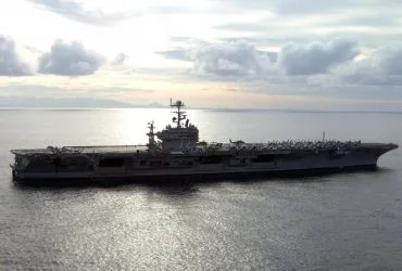 Новий авіаносець замінить USS Abraham Lincoln в Аравійському морі: у чому причина