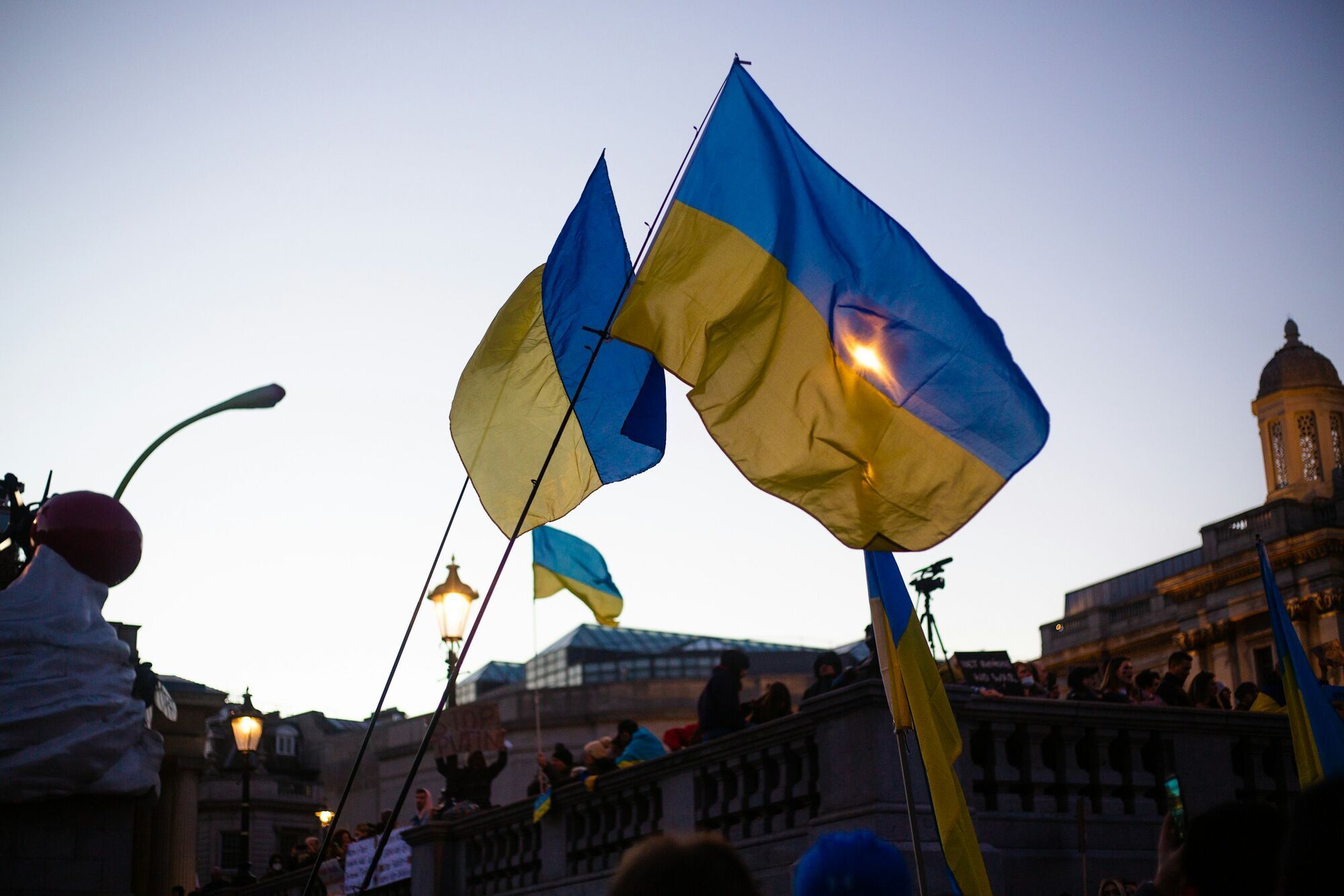 Привітати з Днем Незалежности України.