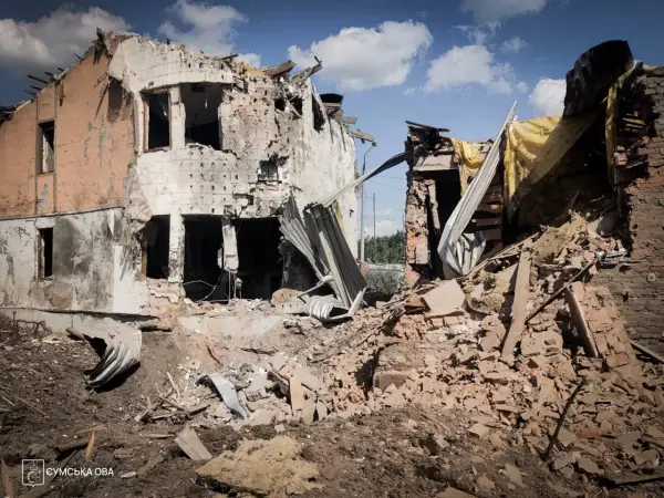 Російські авіабомби накрили Суми: одна людина загинула, пошкоджено два десятки будинків