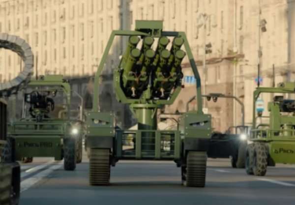 Київ вивів на Хрещатик роботизовані комплекси
