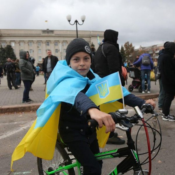 Українські діти отримають статус “дитина війни”: деталі пільг та виплат