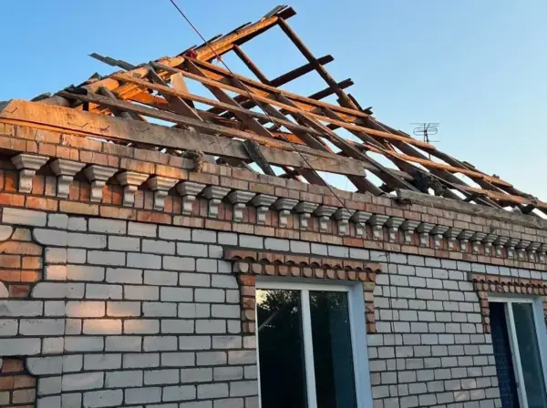 На Дніпропетровщині троє людей зазнали поранень внаслідок російських атак