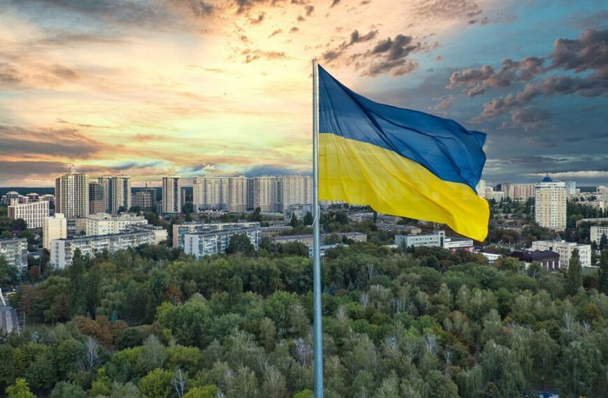 Павло Казарін: прогнози в Україні рідко справджуються за 35 років