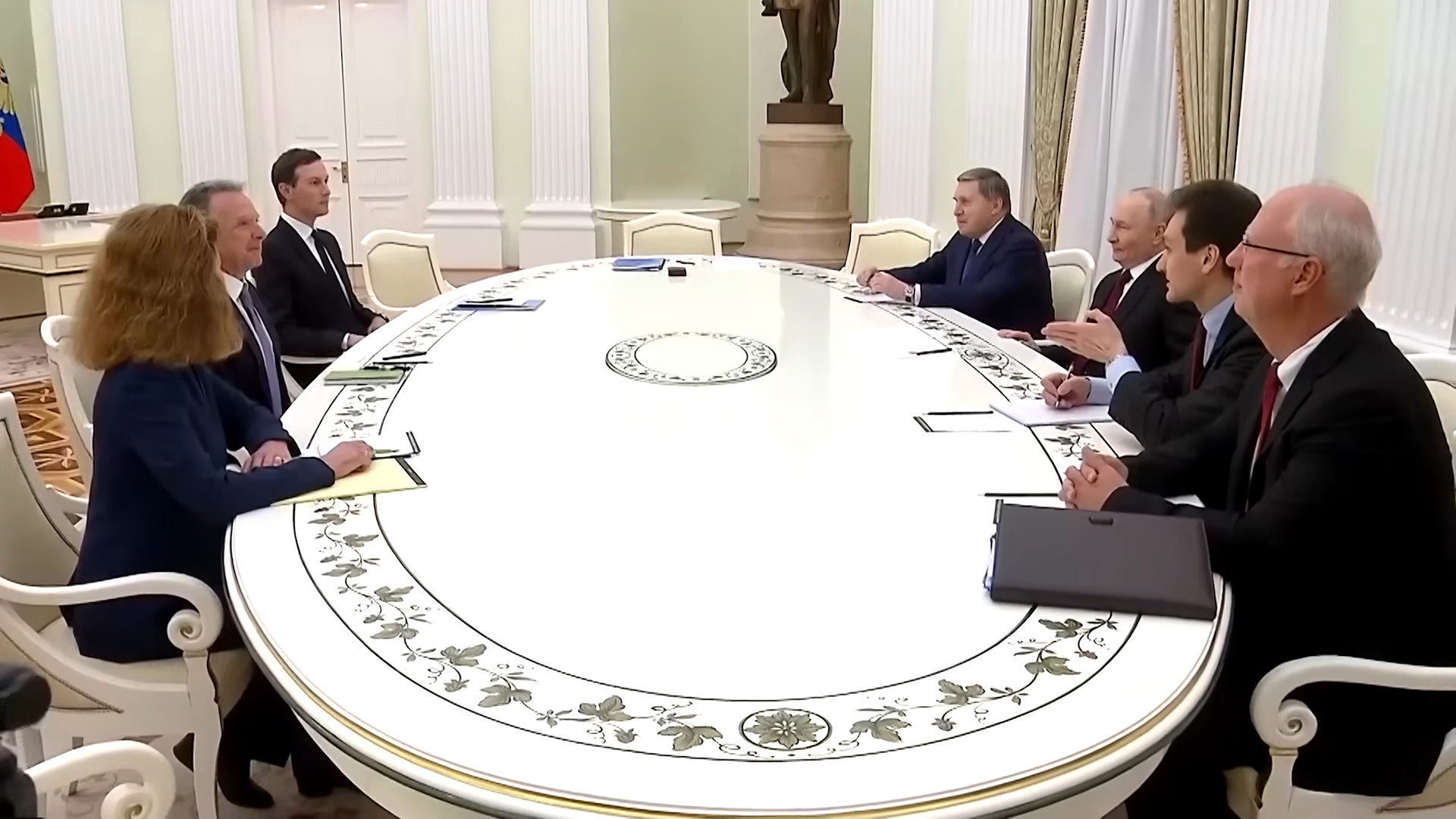 Фото до статті