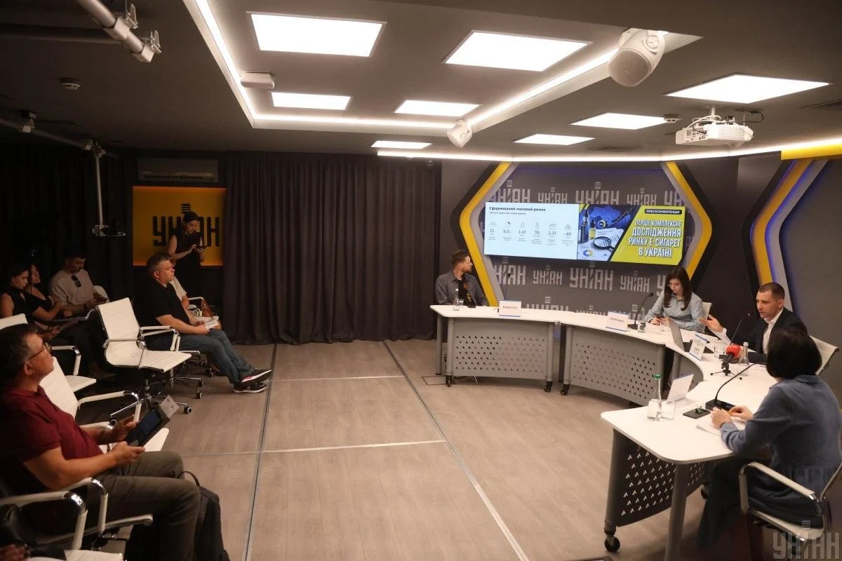 Фото На пресконференції в УНІАН представили результати дослідження ринку електронних сигарет 27 серпня 2026