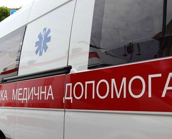 Російський удар по медзакладу на Херсонщині: є поранені