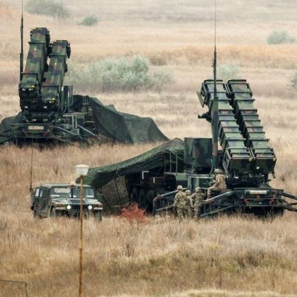 Трамп загрожує безпеці Заходу та України, пише Telegraph