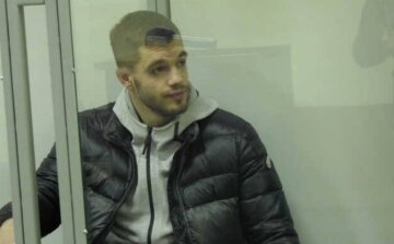 За кермом BMW сидів скандальний кримінальний авторитет Кирило Островський: подробиці страшної аварії в центрі Києва