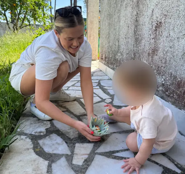 15900005 Young mum Leah Stewart fighting for life after horror Coogee shark attack as loved ones speak out 15900581