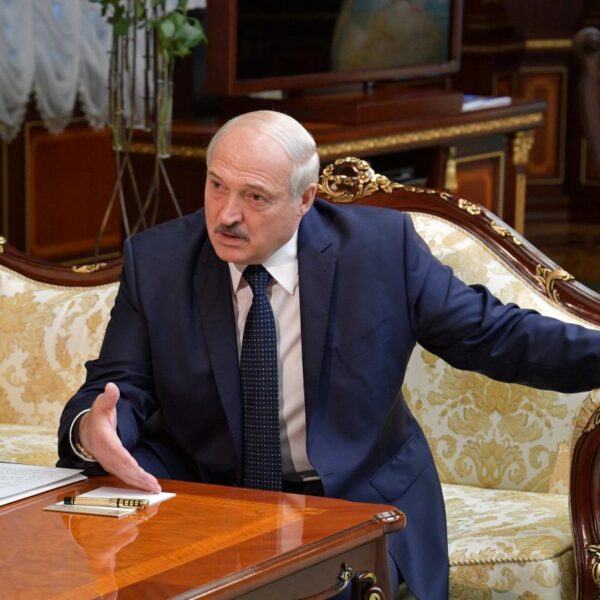Лукашенко: білоруси — “росіяни зі знаком якості”, знайшов батьківщину слов’ян