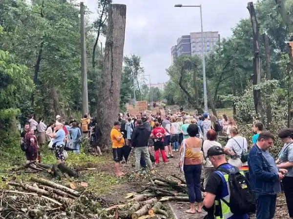 Київ затвердив один проєкт для будівництва тепломережі на Теремках