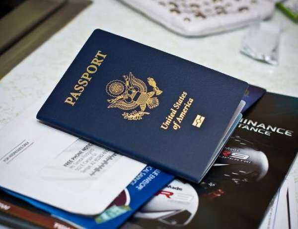 США зупинили прийом імміграційних візових заяв по всьому світу