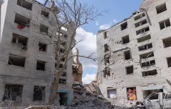З-під завалів у Краматорську дістали тіло чоловіка після російського авіаудару