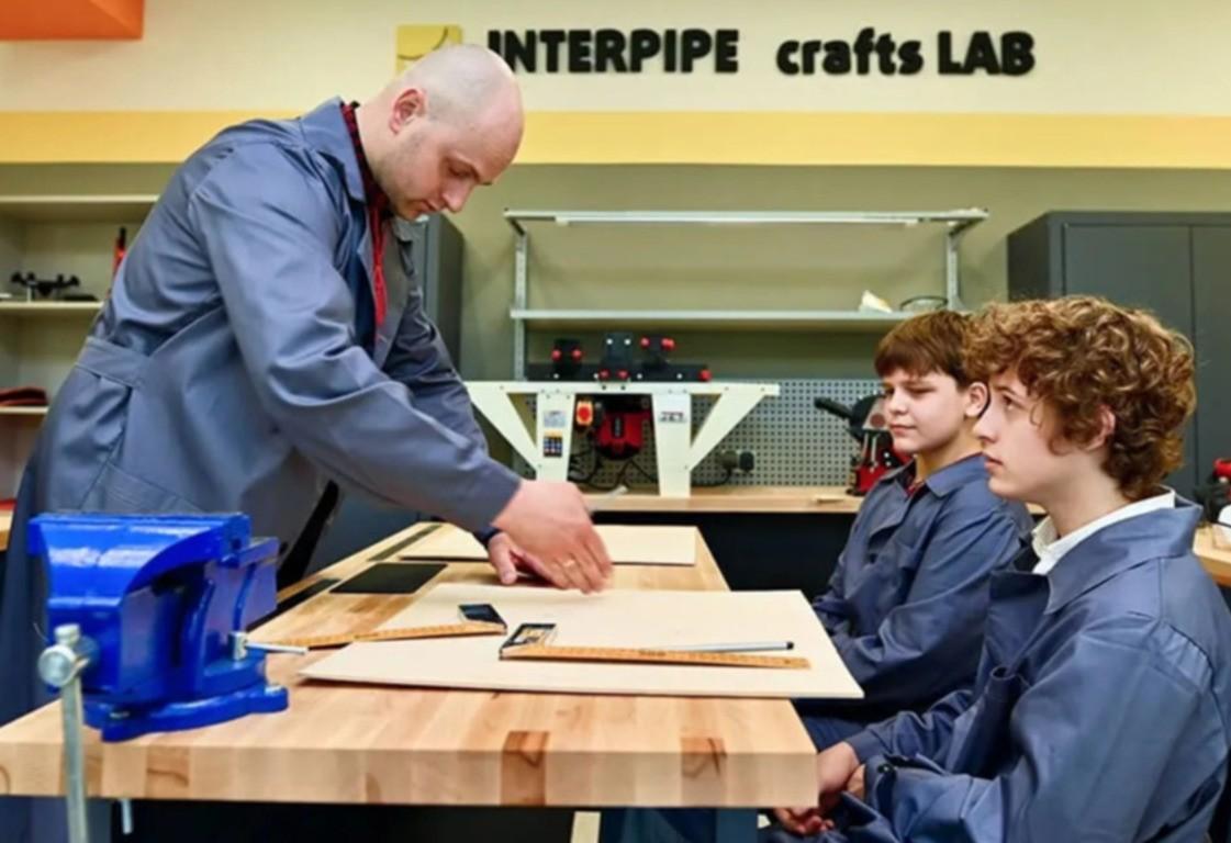 Попри війну 'Інтерпайп' продовжує розвивати систему технічної освіти в Дніпрі