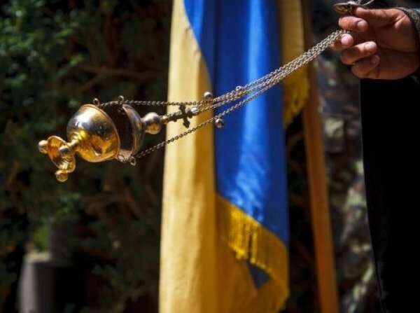 Українці обиратимуть, куди скеровувати частину податку: церкві чи ГО