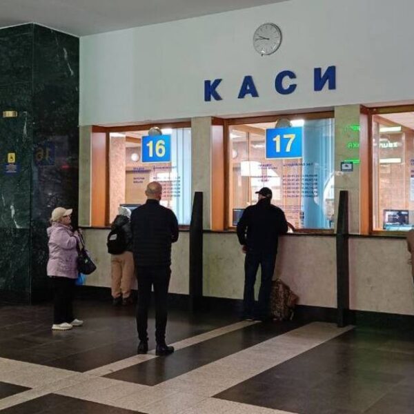 Українські поїзди затримуються до 15 годин: як отримати компенсацію за квиток