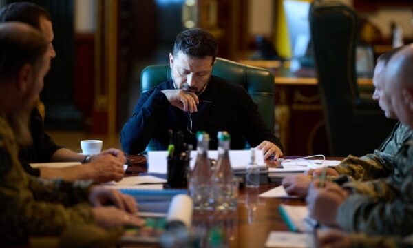 Зеленський анонсував кадрові зміни у війську, перші рішення готові