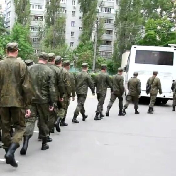 Росія посилює приховану мобілізацію: скарги надходять з 17 регіонів