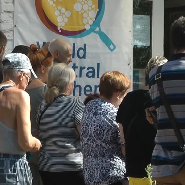Гуманітарна допомога для пенсіонерів: полтавці отримали продуктові набори
