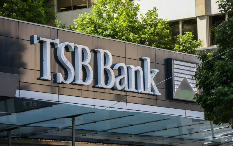 Вивіска TSB Bank