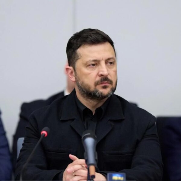 Зеленський оголосив про два рівні повітряних тривог та скорочення комендантської години